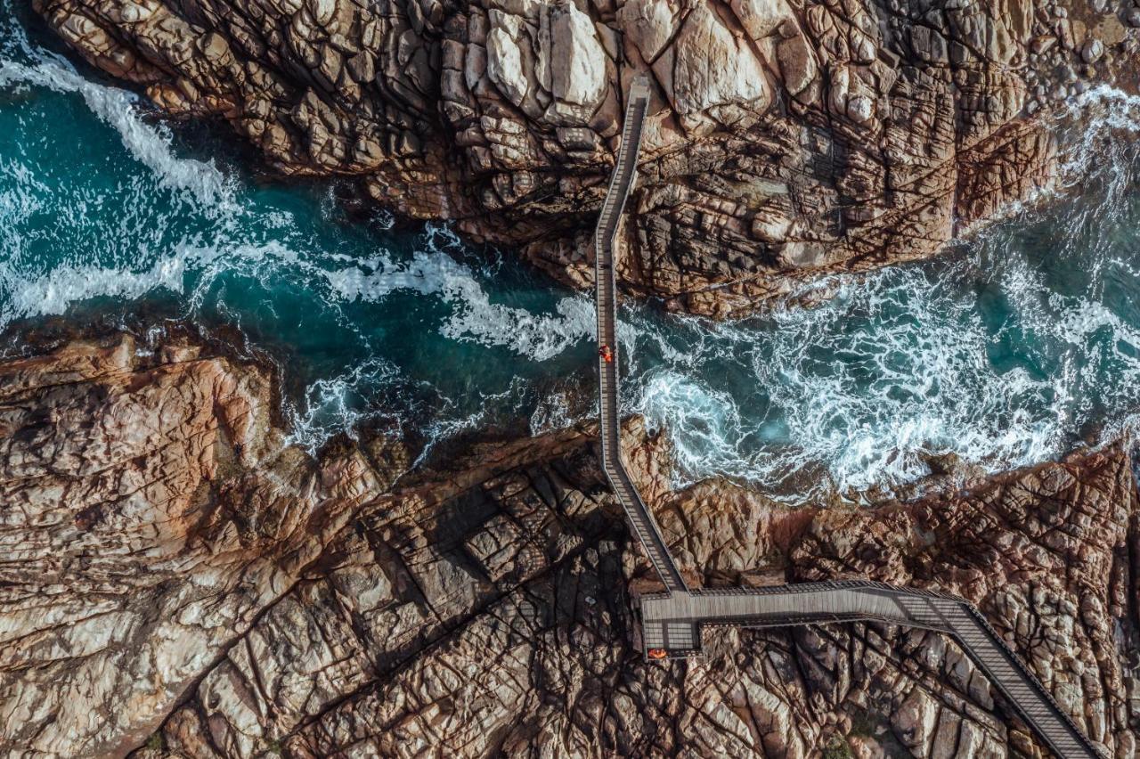 Smiths Beach Resort Yallingup Dış mekan fotoğraf The Ladder to Heaven