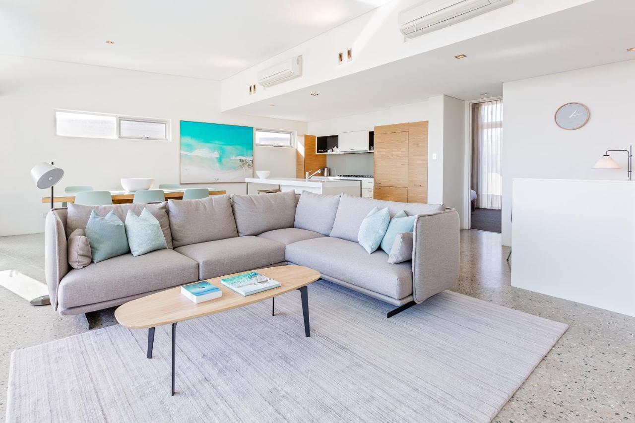 Smiths Beach Resort Yallingup Dış mekan fotoğraf A living room in a typical apartment at the complex